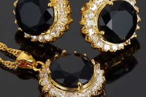 Золотые наборы серьги и кольцо