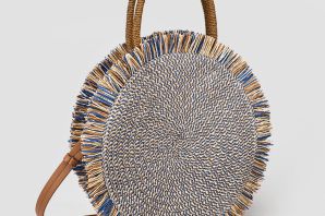 Плетеная круглая сумочка