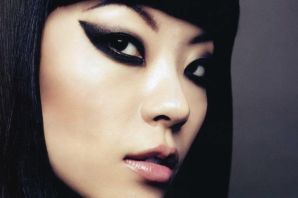 Яркий макияж для азиатских глаз
