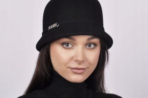 Шляпа женская черная классическая