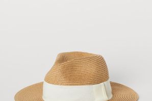 Соломенная шляпа с узкими полями