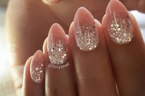 Красивые ногти с блестками