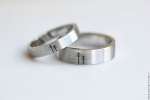 Обручальные кольца из серебра с гравировкой
