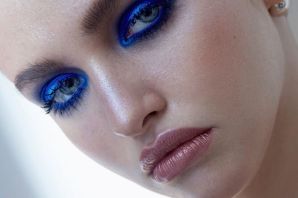 Серебристо синий макияж