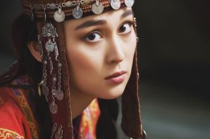 Кыргызский головной убор женский