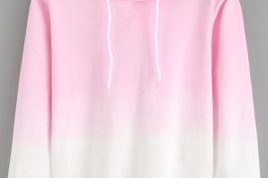 Розовая футболка с длинным рукавом