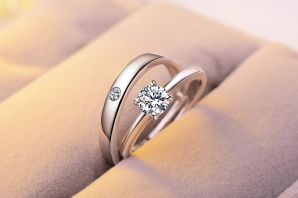 Помолвочное кольцо с бриллиантом розовое золото