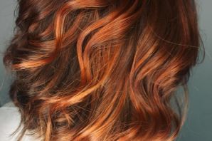 Рыжее мелирование на средние волосы