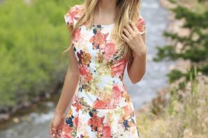 Красивые летние платья в цветочек