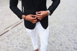 Белый жакет с черными брюками