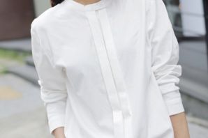 Женская рубашка с асимметричной застежкой