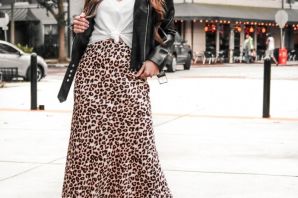 Леопардовое платье с джинсовой курткой