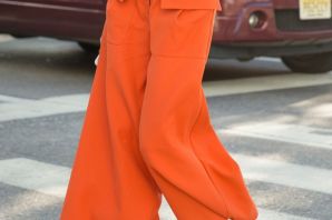 Ярко оранжевые штаны