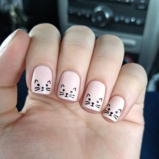 Дизайн ногтей с кошками
