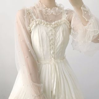 Невеста в окровавленном платье