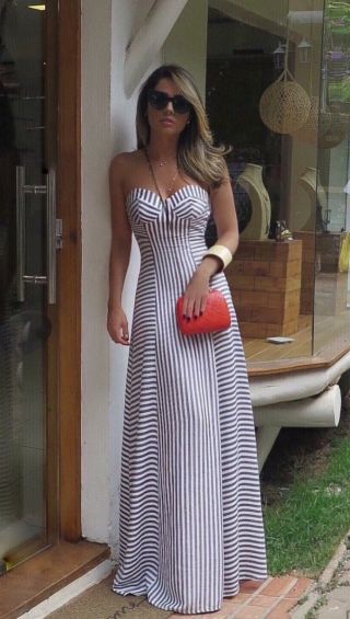 Платье в полоску с кружевом