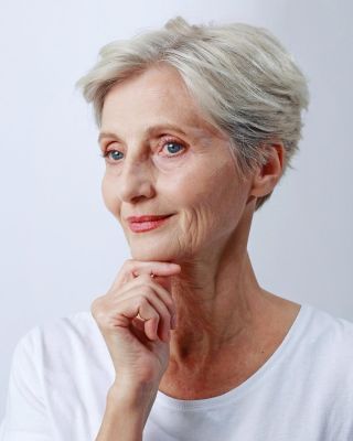 Короткие стрижки для пожилых женщин