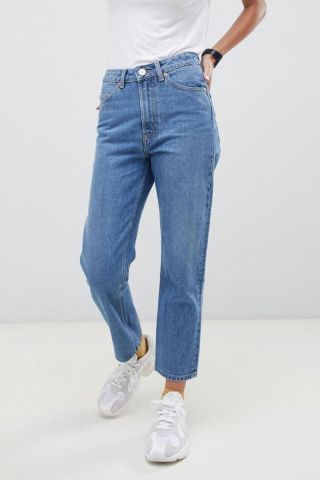 Классические прямые джинсы
