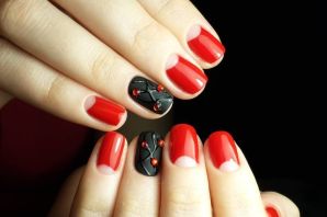 Черно красный маникюр на короткие ногти