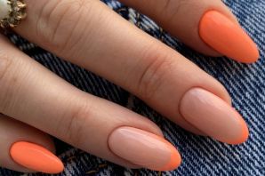 Оранжевые ногти миндаль