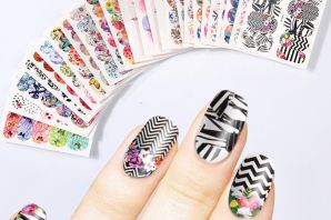 Дизайн ногтей с наклейками