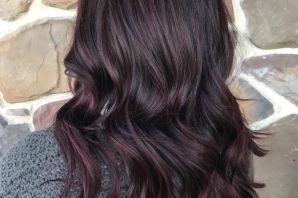 Шоколадно фиолетовый цвет волос