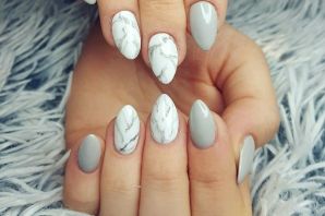 Белый мрамор на ногтях