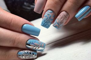 Дизайн ногтей голубого цвета