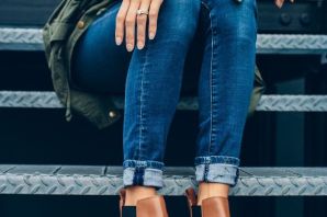 Обувь к джинсам женская