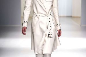 Белое пальто женское