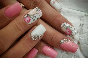 Розовые ногти с рисунком
