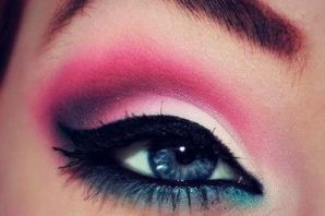 Вечерний макияж с розовыми тенями