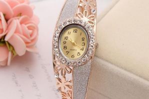 Серебряные часы женские с браслетом