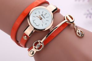 Красивые женские часы с браслетом