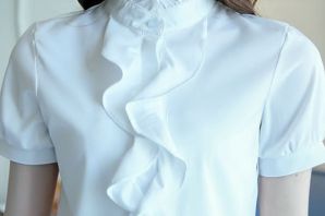 Блузка со стоячим воротником