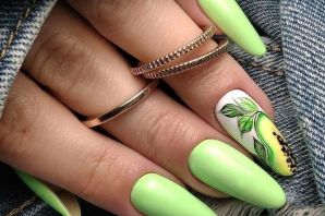 Салатовый дизайн ногтей
