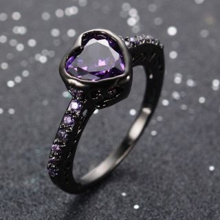 Черное кольцо с сердечком