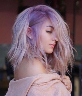 Бледно фиолетовый цвет волос