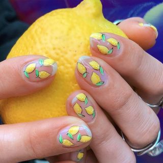 Лимонные ногти дизайн