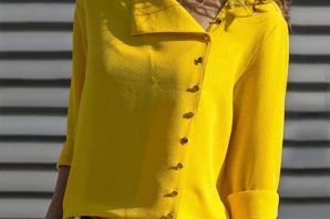Блузка лимонного цвета