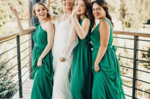 Платья изумрудного цвета подружек невесты