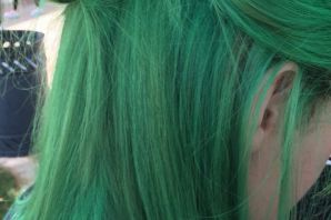 Окрашивание волос зеленый