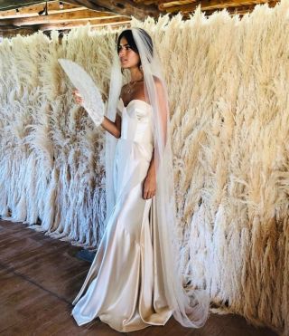 Свадебное теплое платье