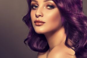 Бордово фиолетовые волосы