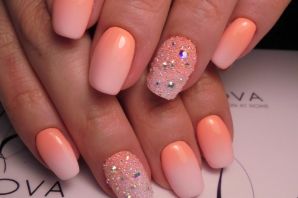 Дизайн ногтей персикового цвета