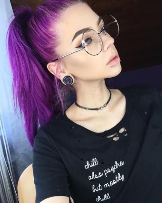 Розово фиолетовые волосы
