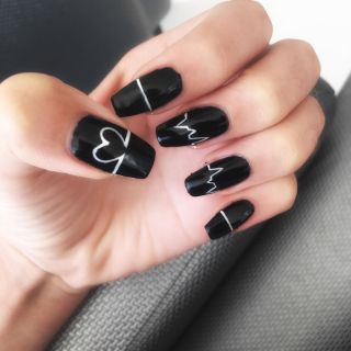 Нарощенные ногти черные