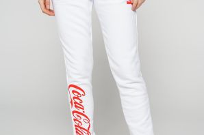 Белые спортивные штаны