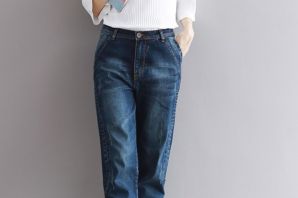 Свободные широкие женские джинсы