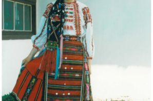 Молдавский костюм для танца